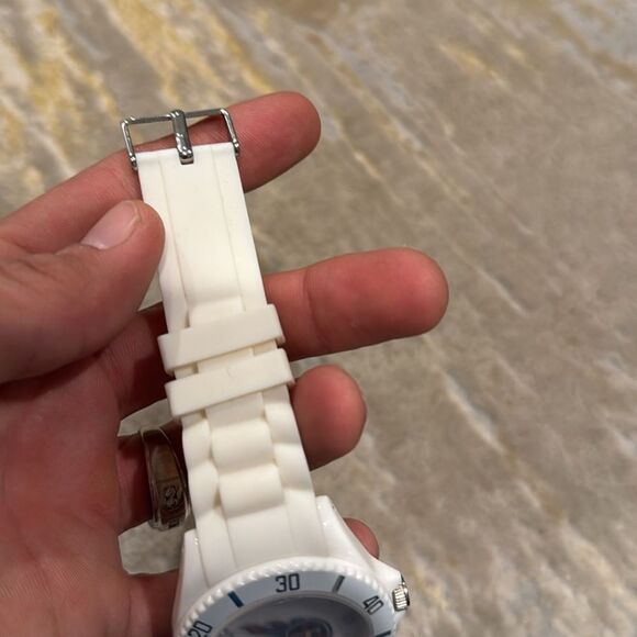 Tennessee Titans White Rookie Watch new other needs battery still has protective - Picture 4 of 5